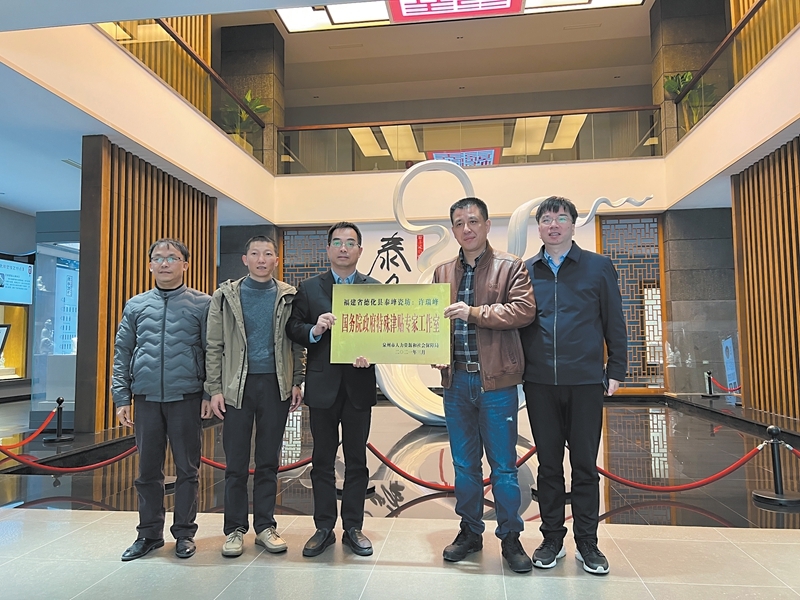 打造陶瓷技能人才高地 - 憨鼠网