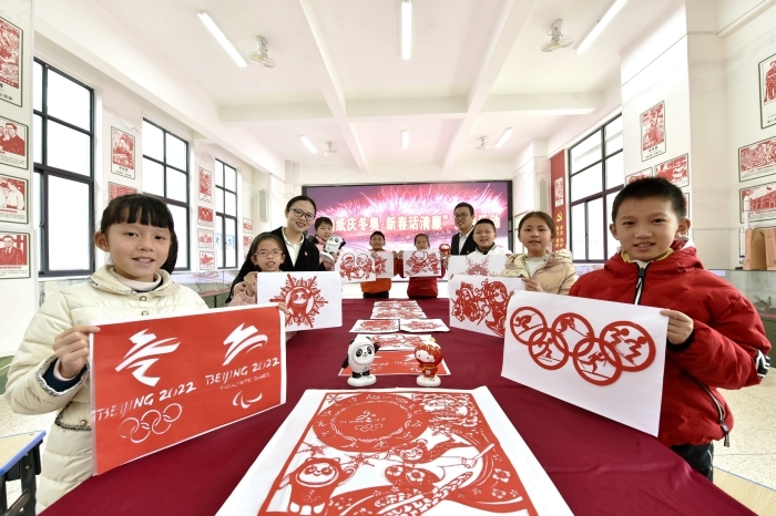 德化：新春话奥运 刻纸蕴清廉 - 憨鼠网