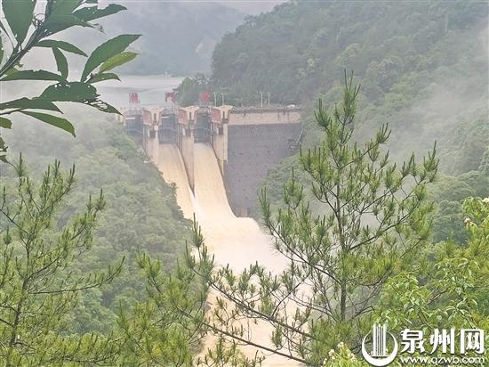 德化5座水库开闸泄洪 - 憨鼠网