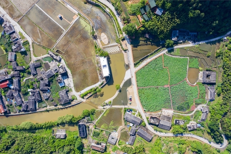 德化曾坂：福山福水引客来 台商看好来入驻 - 憨鼠网