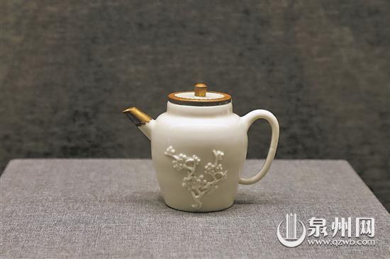 玉色照瓷瓯 蕴藏匠人魂 - 憨鼠网