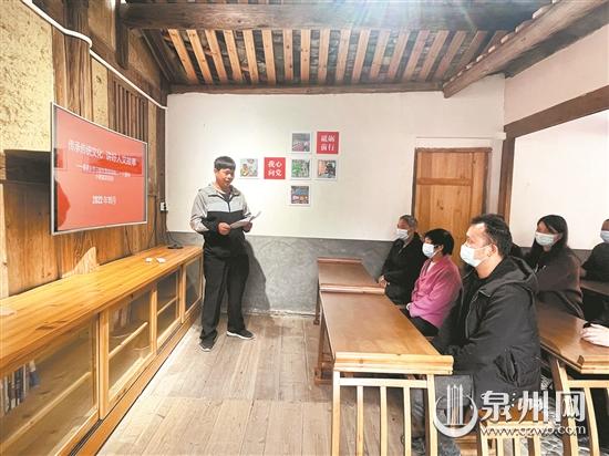 “小微”宣讲传递党的好声音 - 憨鼠网