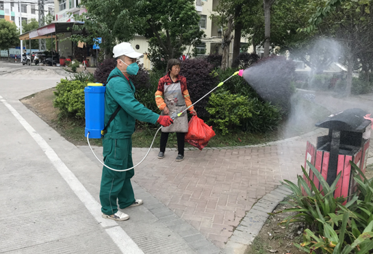 县卫健局开展除“四害”消杀活动 - 憨鼠网