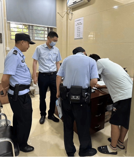 工商银行德化瓷都支行拦截电信网络诈骗 守住客户“钱袋子” - 憨鼠网