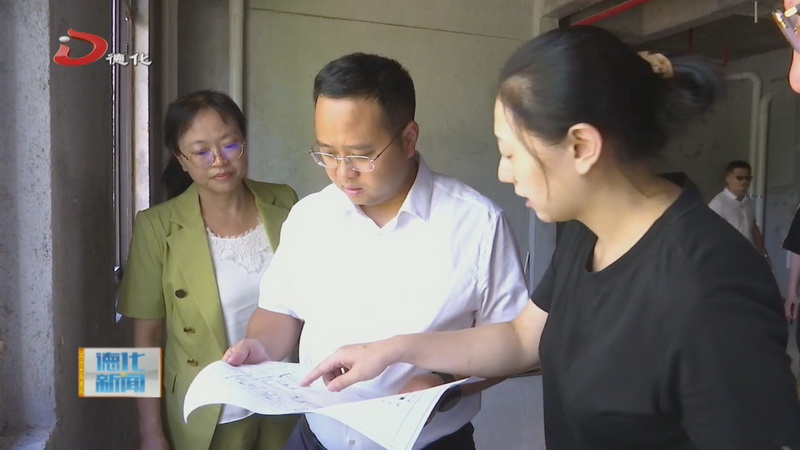 县长方俊钦调研龙浔镇新成立社区工作 - 憨鼠网