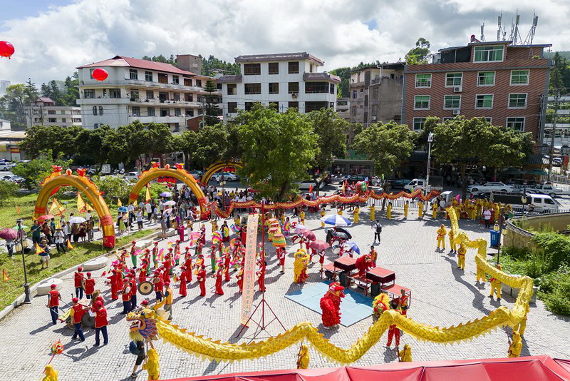福建德化共祭窑神 同兴瓷业 - 憨鼠网