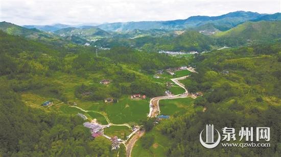 人水和谐绘新景 - 憨鼠网