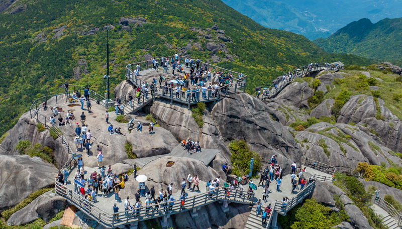 单日3.8万人次！德化旅游火热 - 憨鼠网