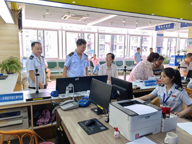 育人兴税提质效 共谱发展新篇章 - 憨鼠网