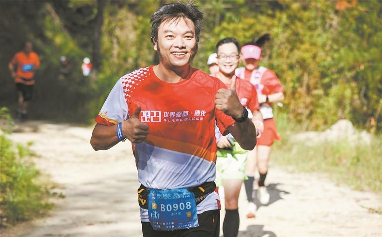 以赛促旅 赏景健身两相宜 - 憨鼠网