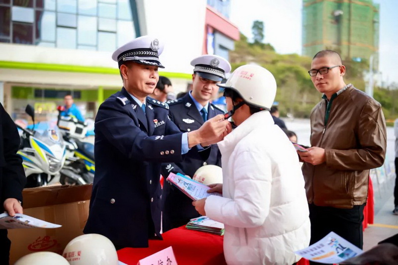 “122”宣传不间断 全民共同“话”安全 - 憨鼠网