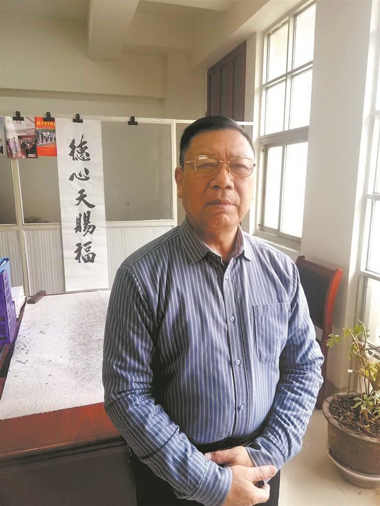 陈文艺：与教育一生结缘 帮教失足青少年 - 憨鼠网