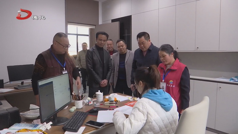 县领导检查指导第五次全国经济普查入户登记工作 - 憨鼠网