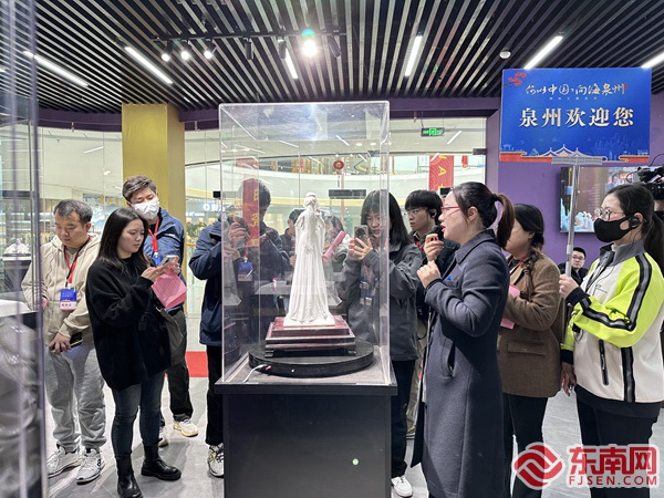 学非遗 品世遗 媒体采风团领略传统文化魅力 - 憨鼠网