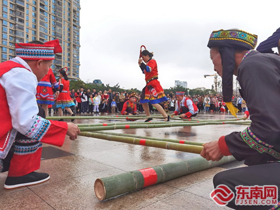 德化：“赏年画 过大年”民俗文化添年味 - 憨鼠网