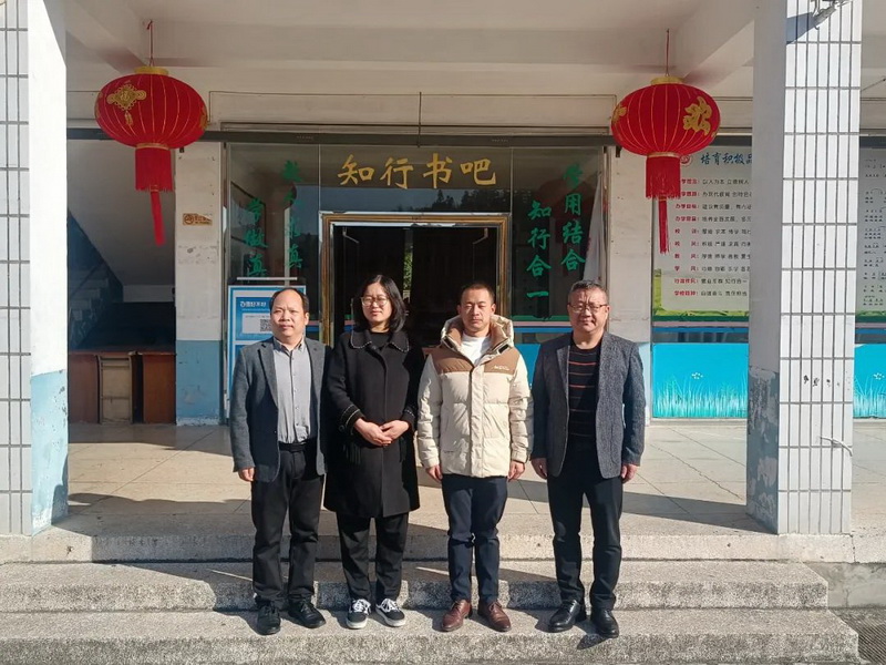 二等功军人奖励金全部捐给母校 - 憨鼠网
