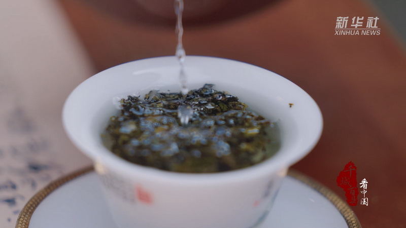 千城百县看中国｜福建德化：茶与器 - 憨鼠网