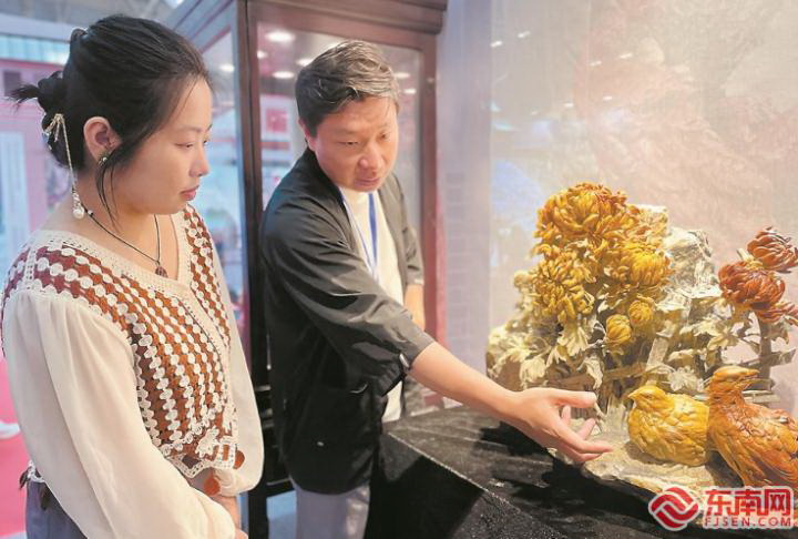 指尖生花，毫厘之间绽芳华 - 憨鼠网