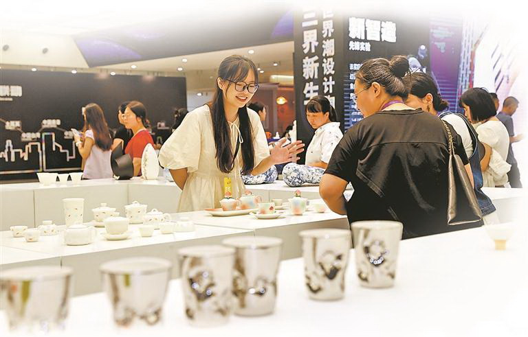 吸睛！一场“高新炫”的陶瓷嘉年华 - 憨鼠网