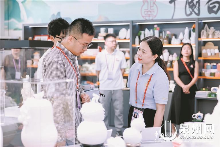 “中国白·德化瓷”亮相广交会 - 憨鼠网