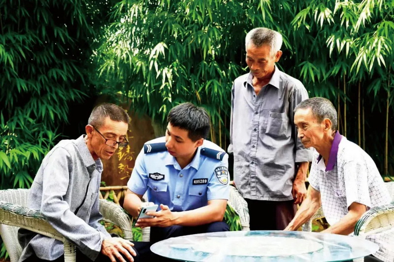 德化:“两中心一平台”构建基层治理格局 - 憨鼠网