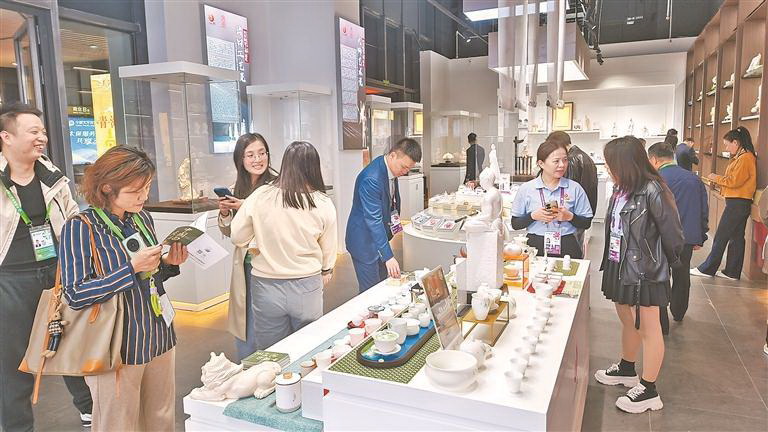 赴“进博之约”，泉企获3.6亿美元采购订单 - 憨鼠网