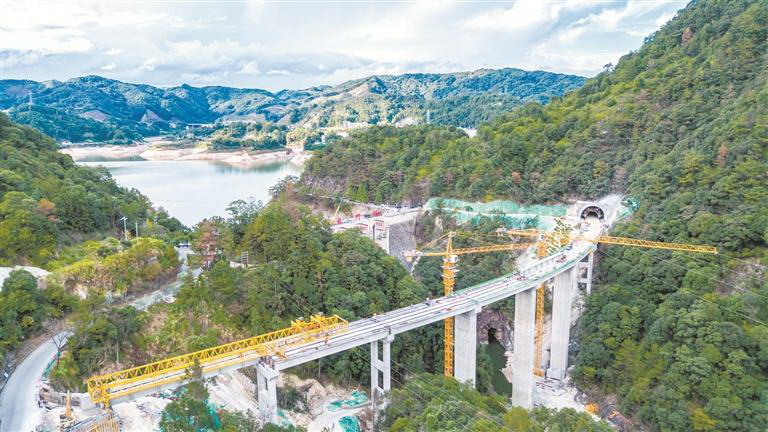 保障大坝安全 改善出行条件 - 憨鼠网