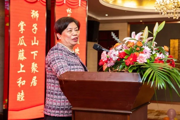 颜宝铃：赤子之心燃岁月，家国情怀铸华章 - 憨鼠网