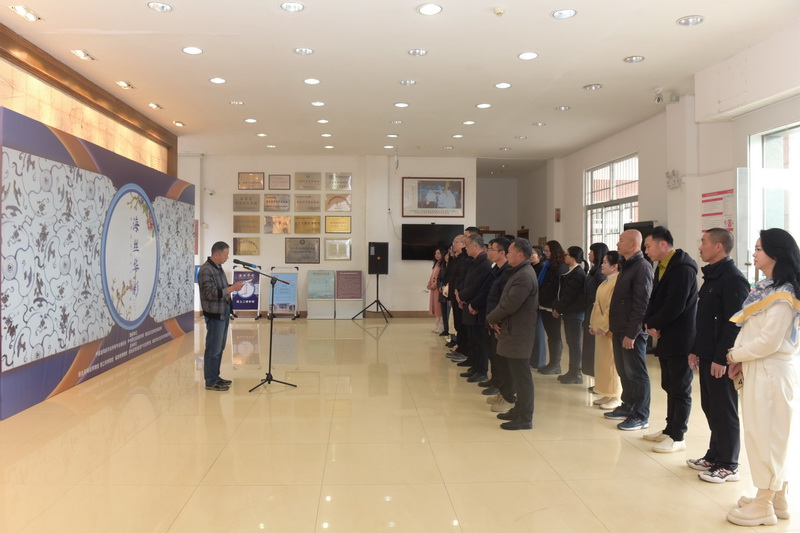 德化：“海丝华彩”——明清花鸟纹饰外销瓷器展展出 - 憨鼠网