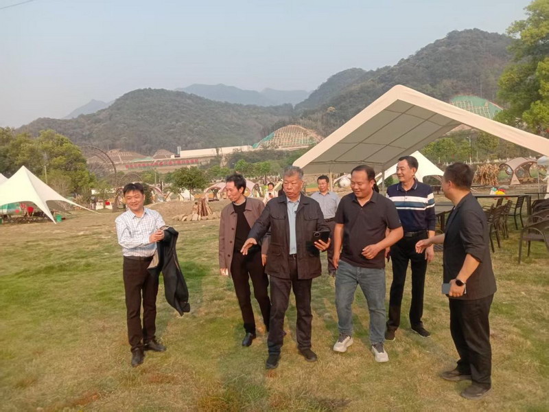 泉州市老促会会长陈荣洲到德化调研红色遗址保护利用和红色旅游乡村振兴融合发展工作 - 憨鼠网