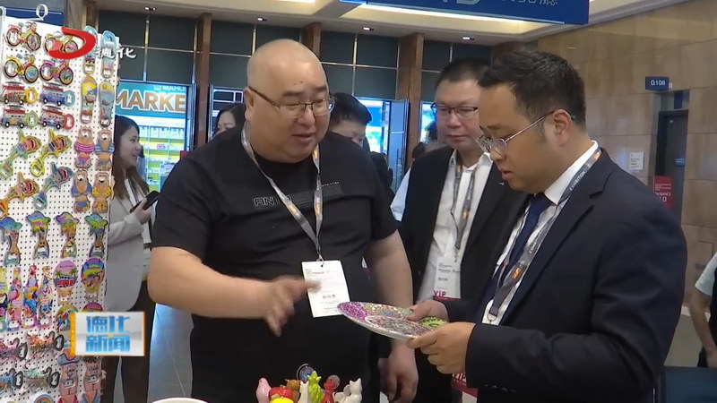 “中国白·德化瓷”闪耀香港 助力德化陶瓷“出海” - 憨鼠网