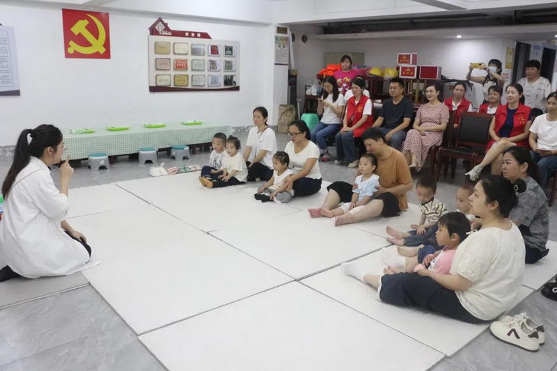 湖前幼儿园:党建领航 暖心共育 - 憨鼠网