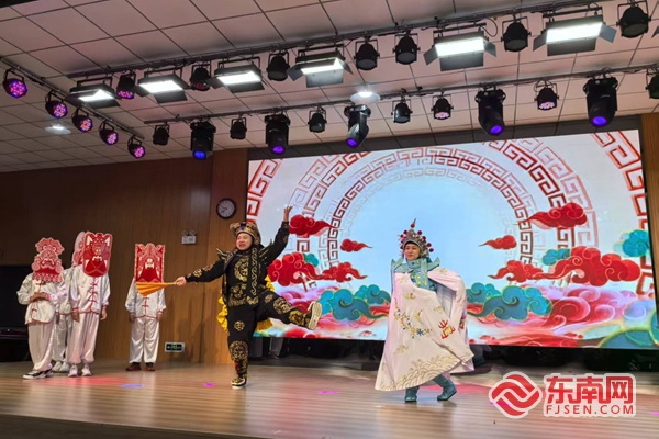 德化：非遗“串烧” 点亮七彩童年 - 憨鼠网