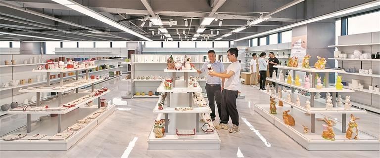 泉州造 义乌卖 “泉州优品”携手“世界超市”开辟出海新航道 - 憨鼠网