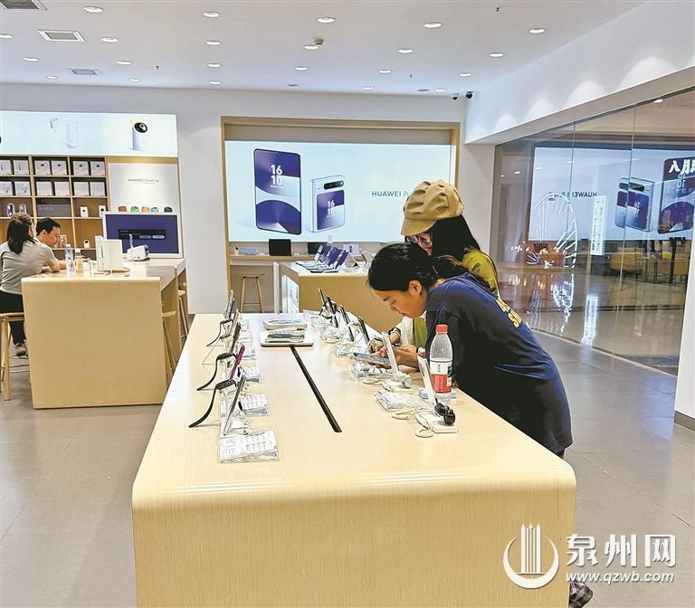 “考后经济”火热升温 多元消费激活暑期市场 - 憨鼠网