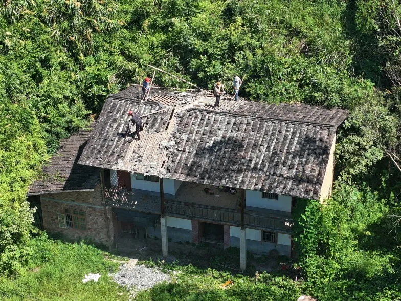 德化抽水蓄能电站项目下库房屋拆除工作有序推进 - 憨鼠网
