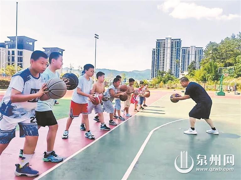 “官方带娃”破解“看护难” - 憨鼠网