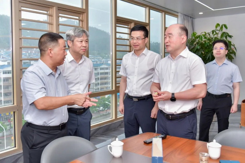 泉州市领导到德化县调研新质生产力工作 - 憨鼠网