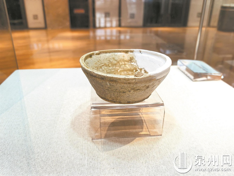 德化展出世界最早原始瓷碗 距今已有3500多年历史 - 憨鼠网