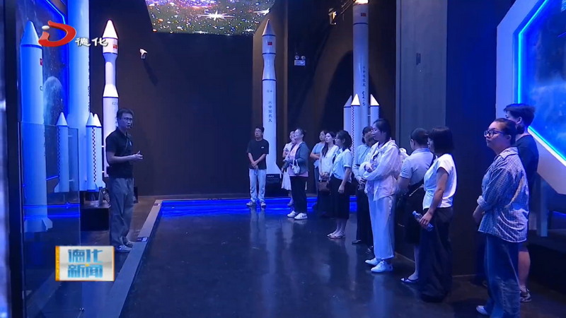 我县启动2025年全国科普月活动 - 憨鼠网