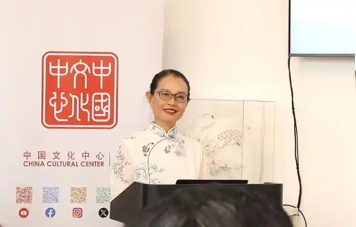 “中国白·丝路瓷韵”德化白瓷文明对话暨中国故事讲座在雅典成功举办 - 憨鼠网