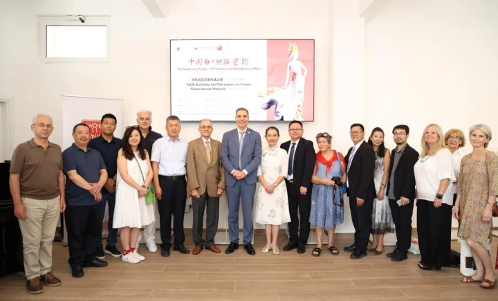 “中国白·丝路瓷韵”德化白瓷文明对话之旅亮相希腊雅典 - 憨鼠网