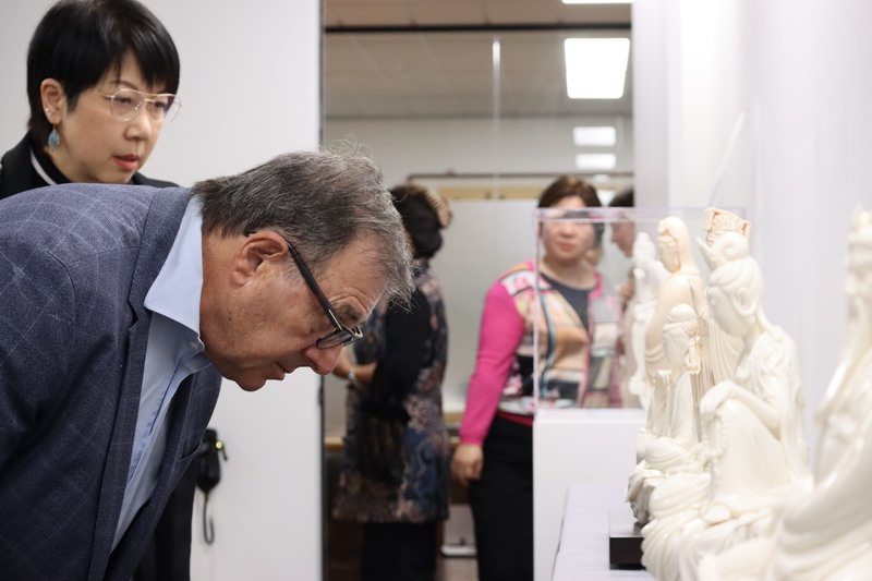 “中国白·德化瓷”悉尼推广展示中心揭牌 - 憨鼠网
