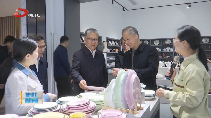 中宣部版权管理局调研组到我县考察调研 - 憨鼠网