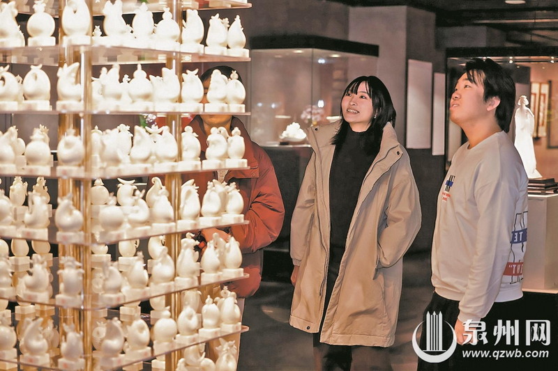 德化瓷艺术展登陆中国人民大学博物馆 - 憨鼠网