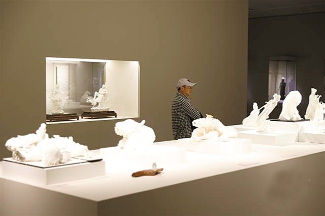 德化瓷开年大展登陆广东美术馆 千年白瓷彰显温润本色 - 憨鼠网