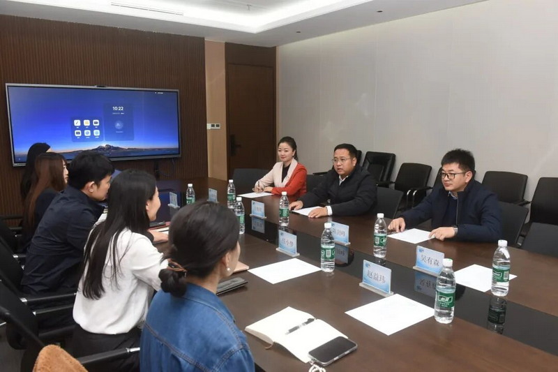 县委书记方俊钦拜访新华网北京总部 - 憨鼠网