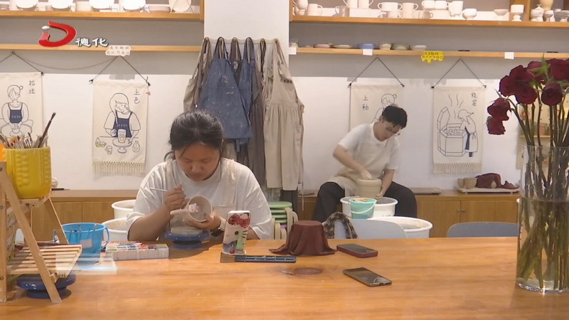 记者带你邂逅龙鹏艺术馆的千年匠心与当代美学 - 憨鼠网