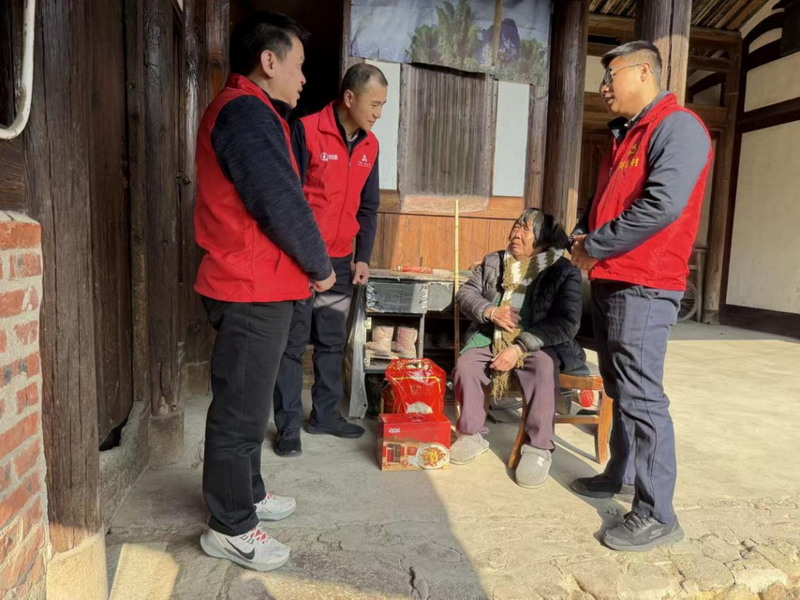 龙浔镇：脚步丈量民情厚，幸福“食”光味正浓 - 憨鼠网