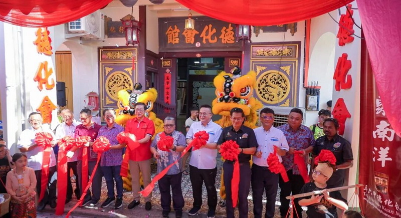 “中国白·德化瓷”推广展示中心（马六甲）开幕 - 憨鼠网